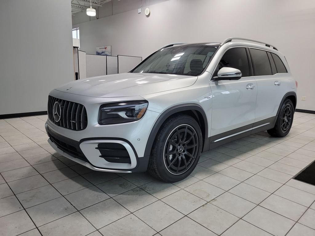 Used 2024 Mercedes-Benz GLB 35 AMG 4MATIC image 3