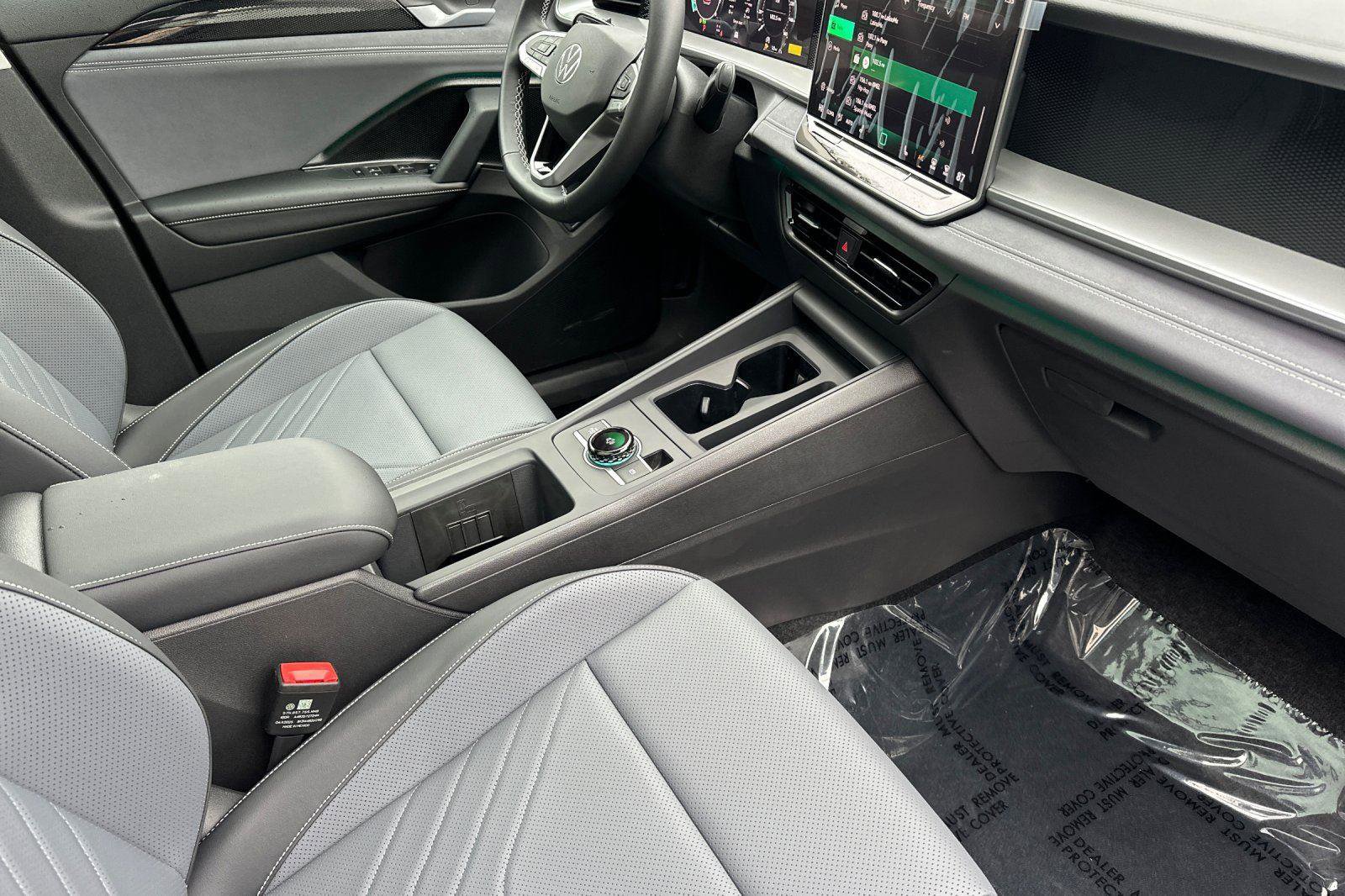 New 2026 Volkswagen Tiguan SE image 15