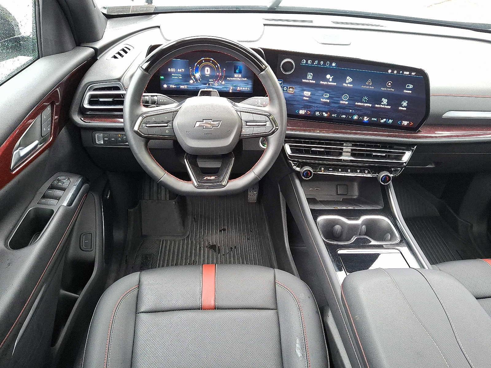 Used 2024 Chevrolet Traverse RS w/ LPO, Floor Liner Package image 12