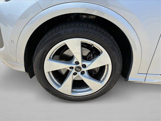 Used 2025 Audi Q5 Prestige AWD/4WD image 9