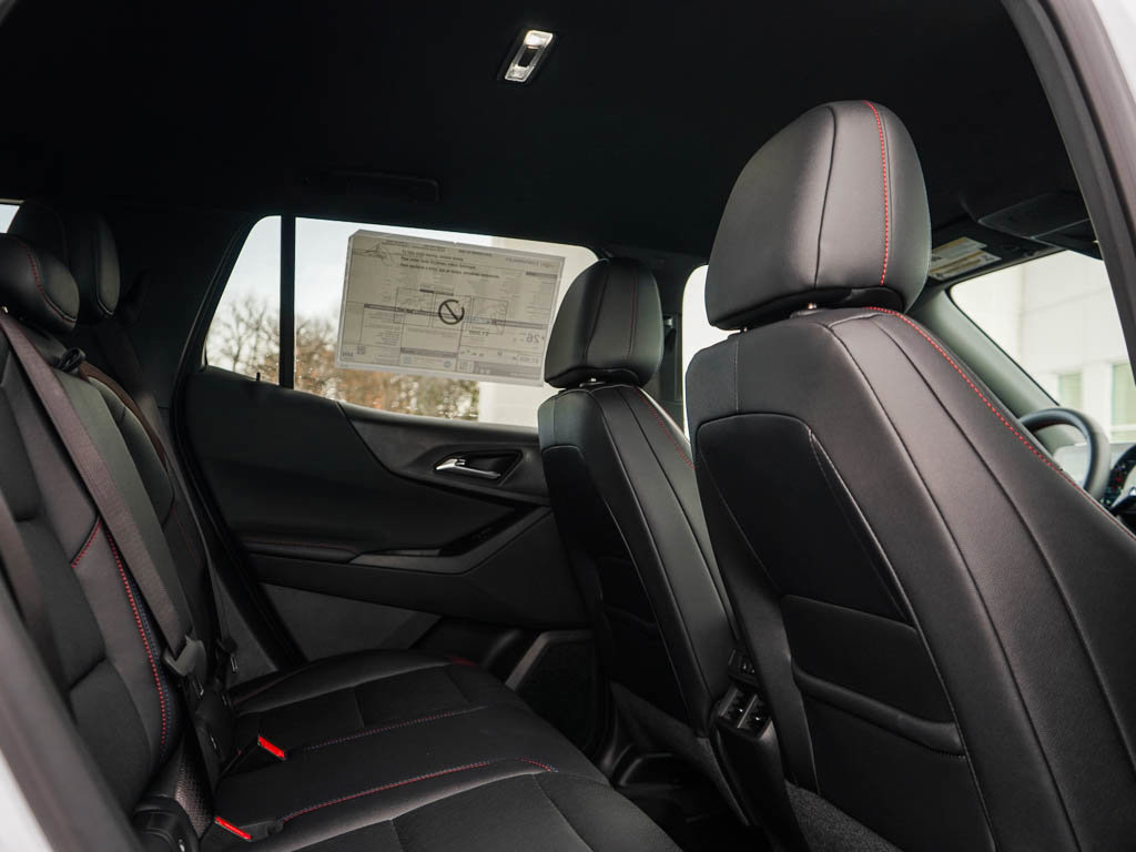 New 2026 Chevrolet Equinox RS w/ Convenience Package III AWD/4WD image 12