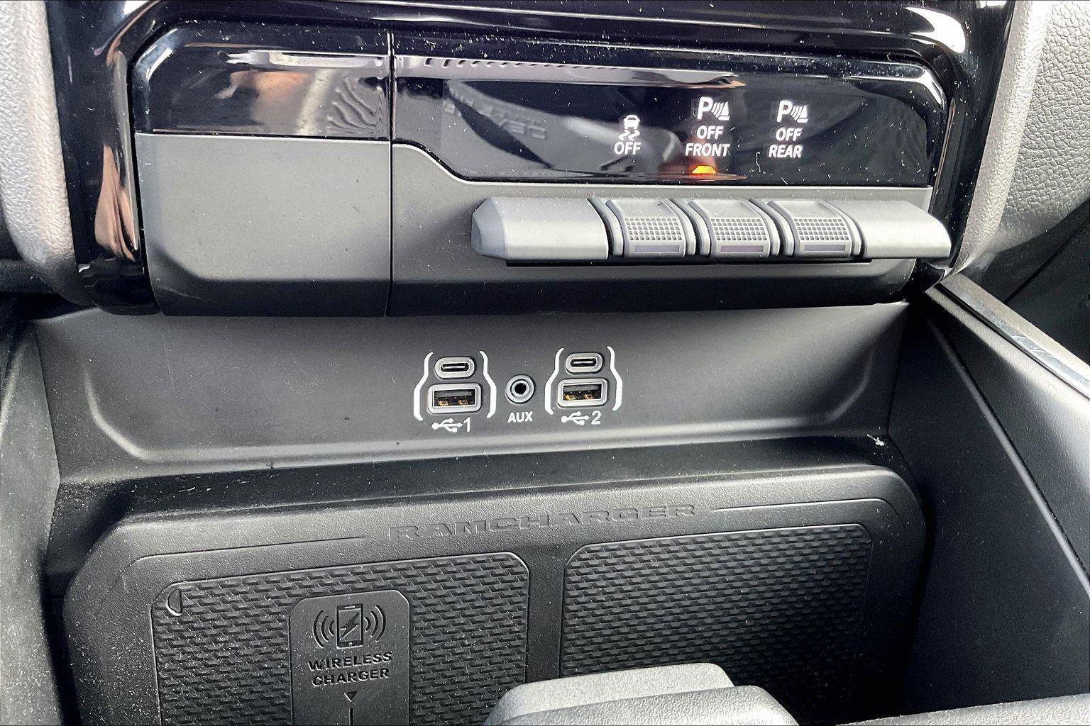 Used 2025 RAM 1500 Big Horn image 32