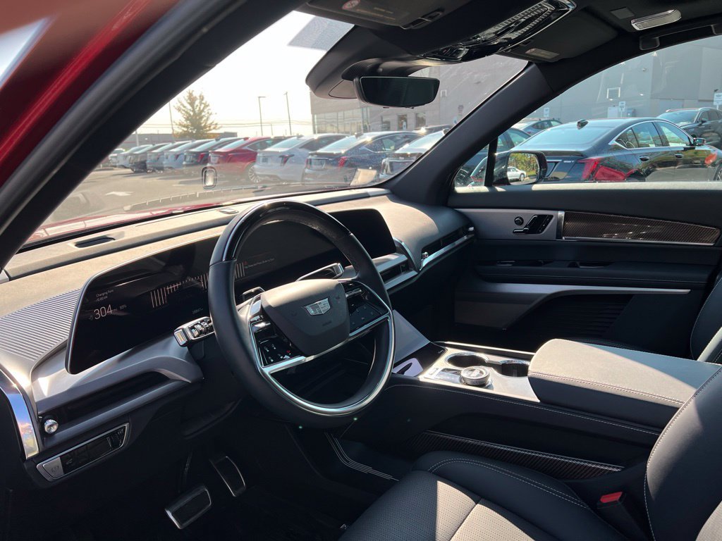 Used 2026 Cadillac Vistiq Sport w/ LPO, Floor Liner Package AWD/4WD image 20