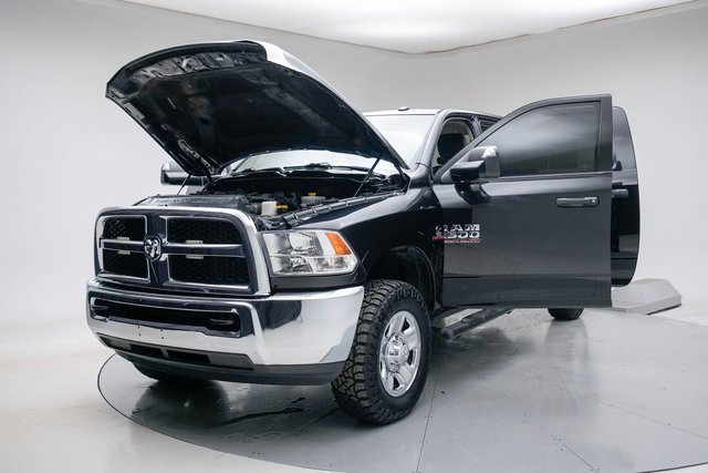 Used 2018 RAM 2500 Tradesman w/ Chrome Appearance Group image 17