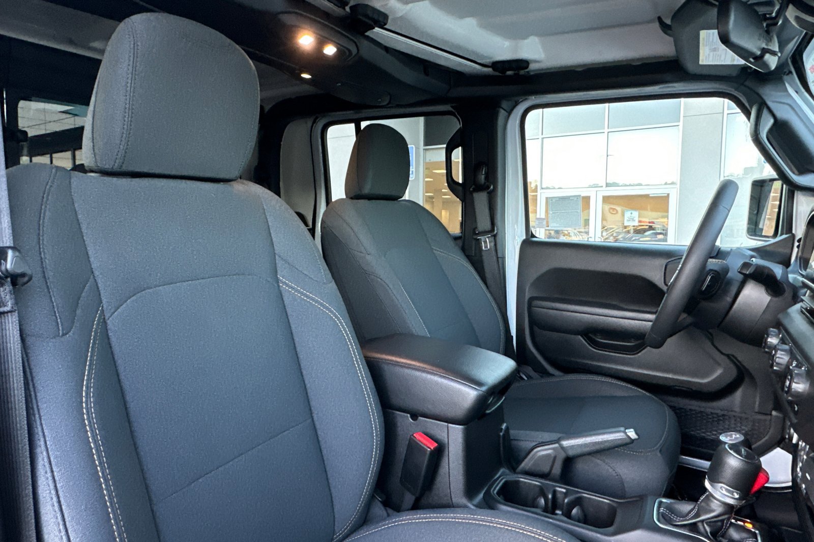 Used 2024 Jeep Gladiator Sport image 30