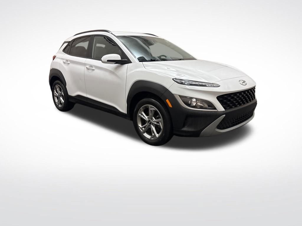 Used 2023 Hyundai Kona SEL image 3