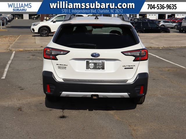 Used 2022 Subaru Outback Touring image 7