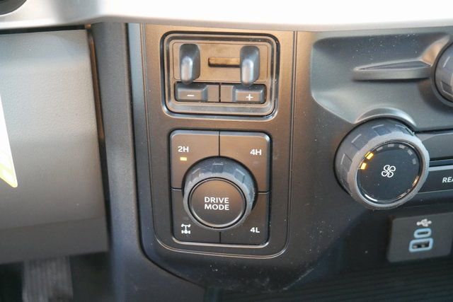 New 2026 Ford F250 XLT w/ FX4 Off-Road Package image 18