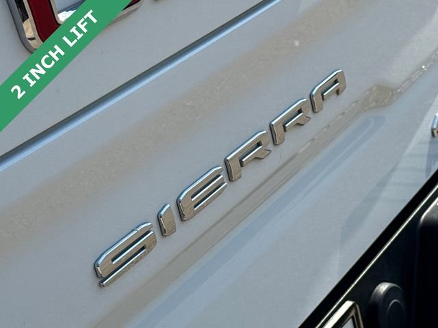 Used 2022 GMC Sierra 1500 AT4X image 9