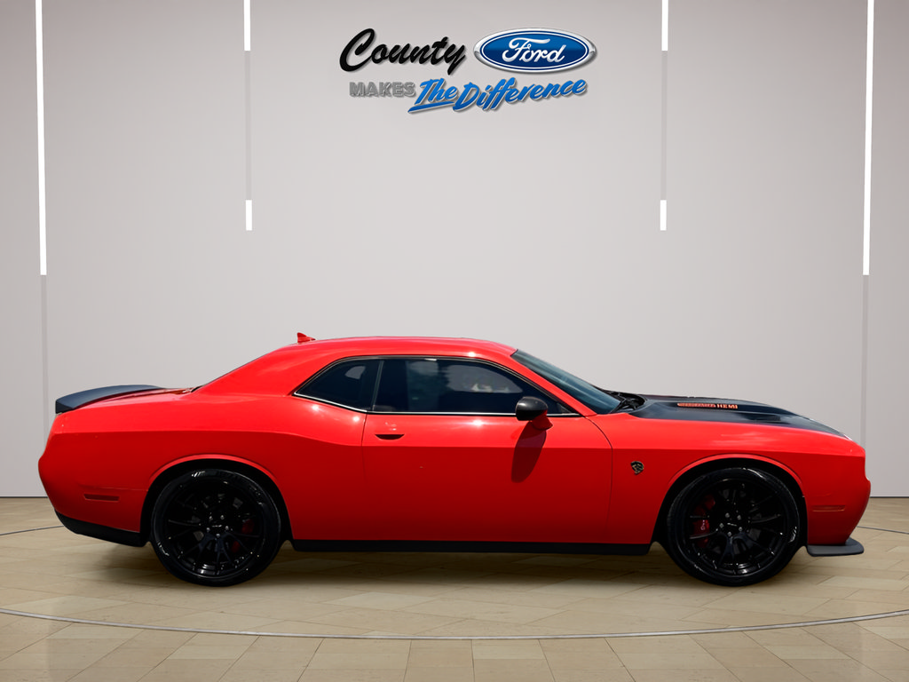 Used 2016 Dodge Challenger SRT Hellcat RWD image 7