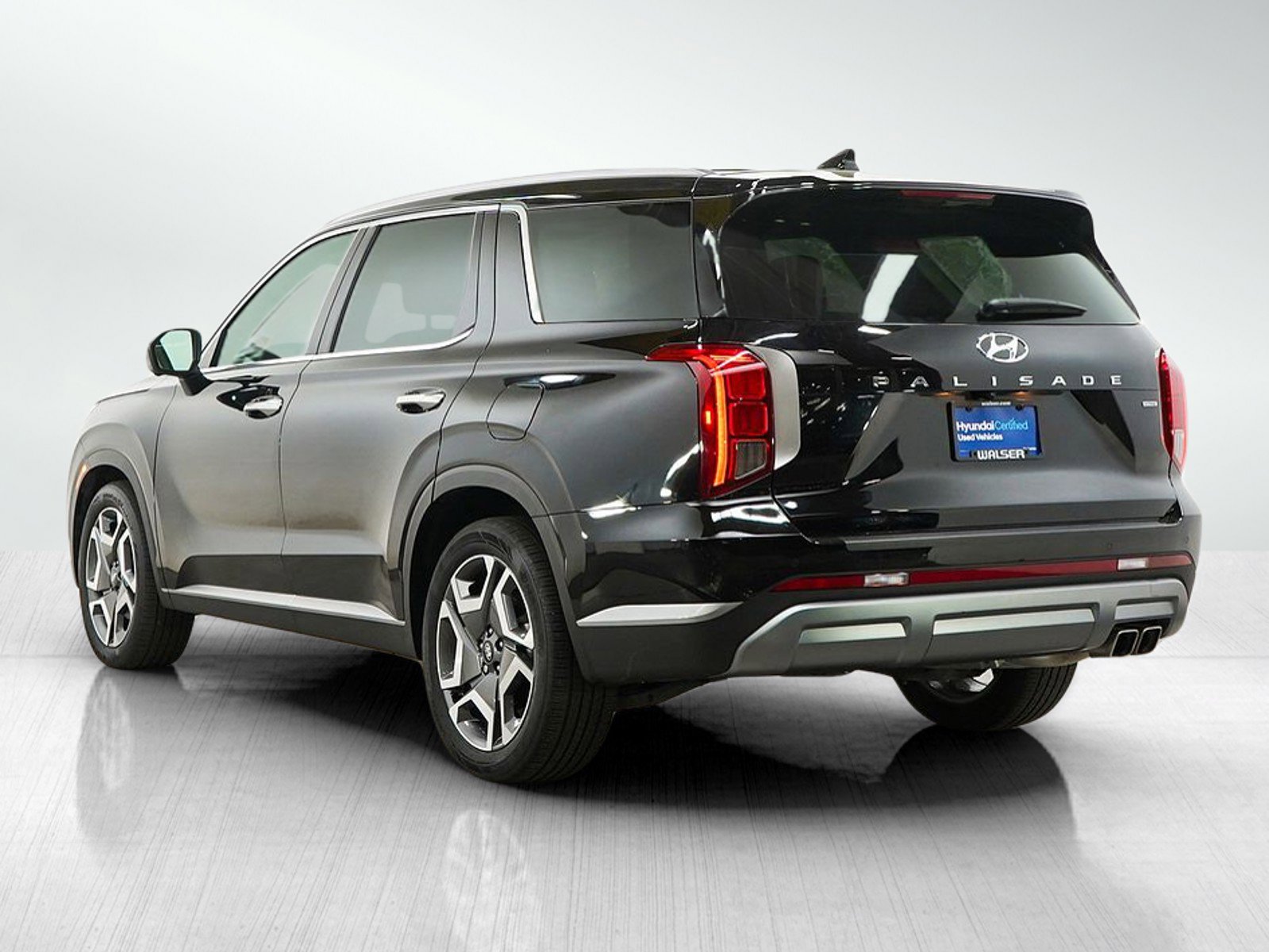 Used 2024 Hyundai Palisade SEL AWD/4WD image 3