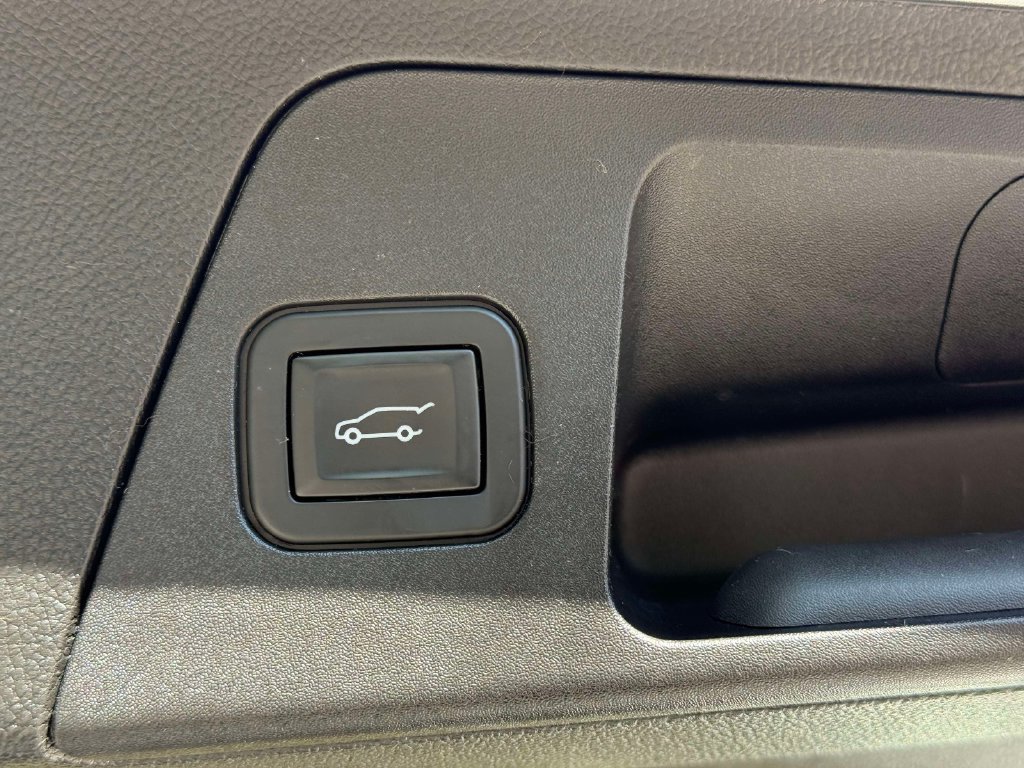 Used 2018 Buick Envision Premium w/ Driver Confidence Package AWD/4WD image 18