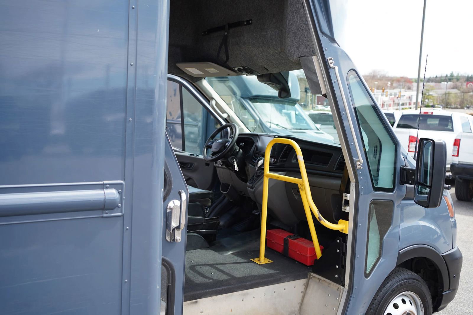 Used 2021 Ford Transit 350 DRW image 20