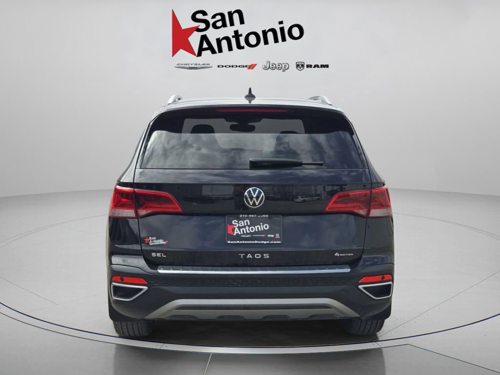 Used 2024 Volkswagen Taos SEL image 7