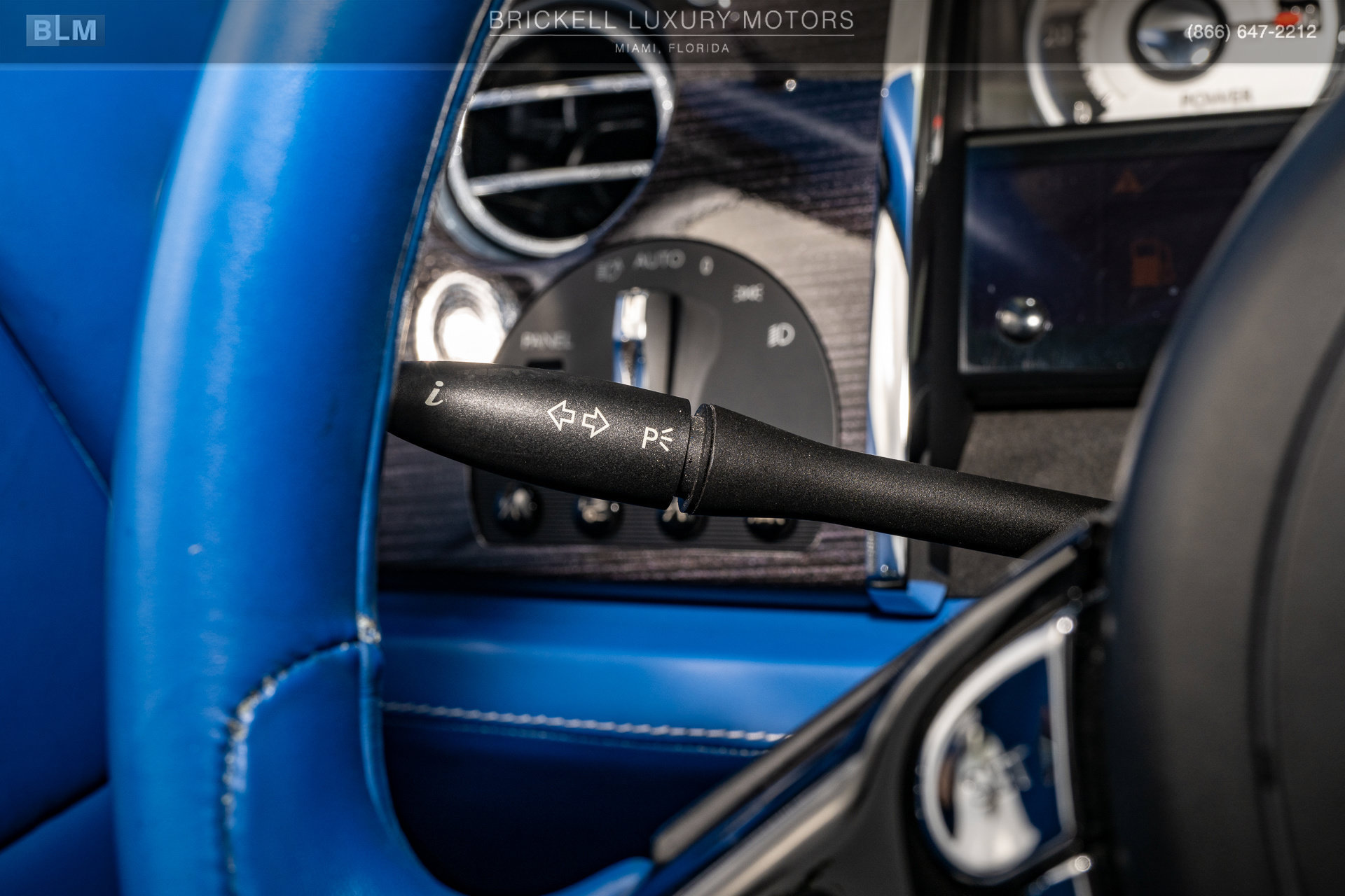 Used 2015 Rolls-Royce Wraith RWD image 33