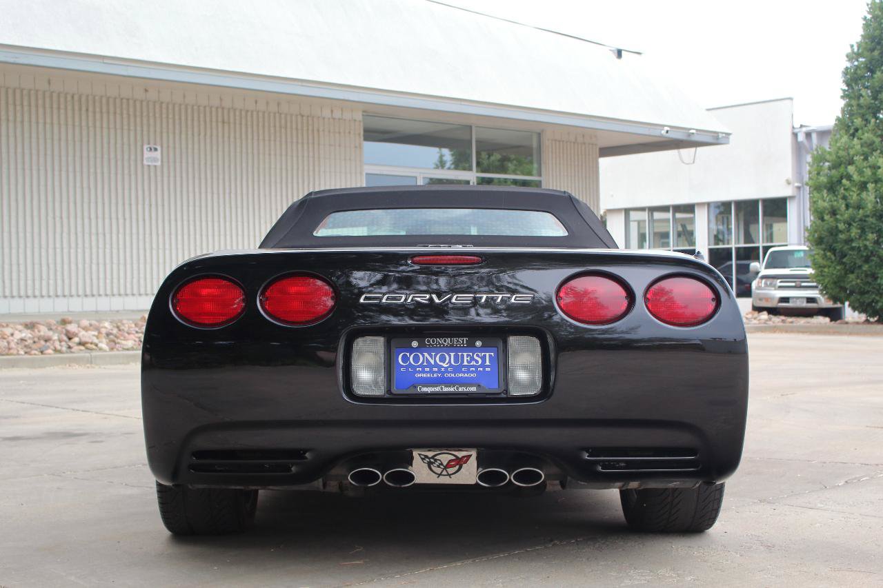 Used 2002 Chevrolet Corvette Convertible w/ Preferred Equipment Group2 RWD image 15