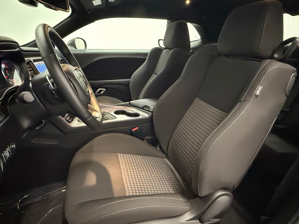 Used 2023 Dodge Challenger R/T w/ Performance Handling Group image 12