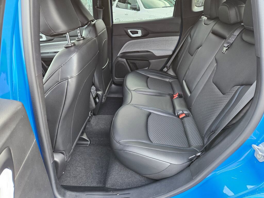 New 2026 Jeep Compass Latitude AWD/4WD image 14
