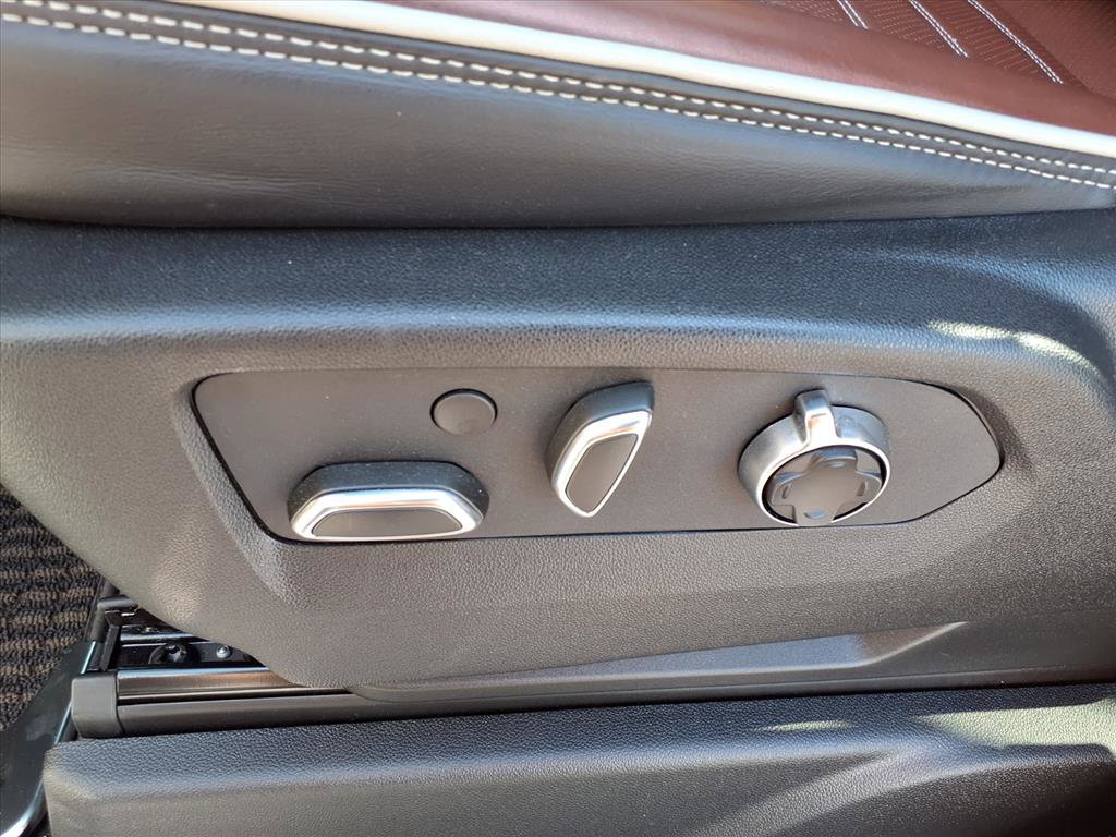 Used 2024 GMC Yukon XL Denali Ultimate image 5