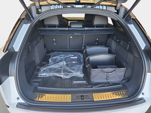 New 2026 Land Rover Range Rover Velar Dynamic SE AWD/4WD image 10