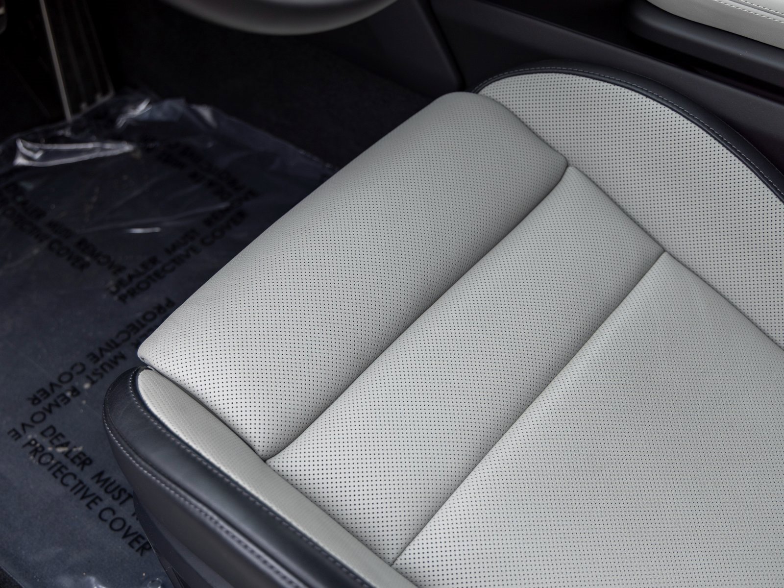 New 2025 Porsche Taycan 4S image 27