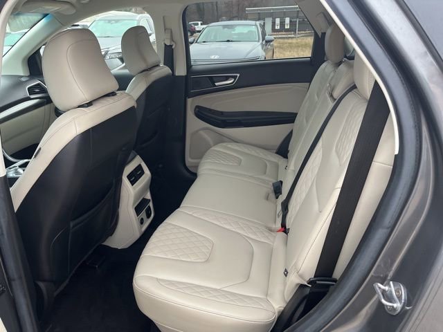 Used 2023 Ford Edge Titanium image 12