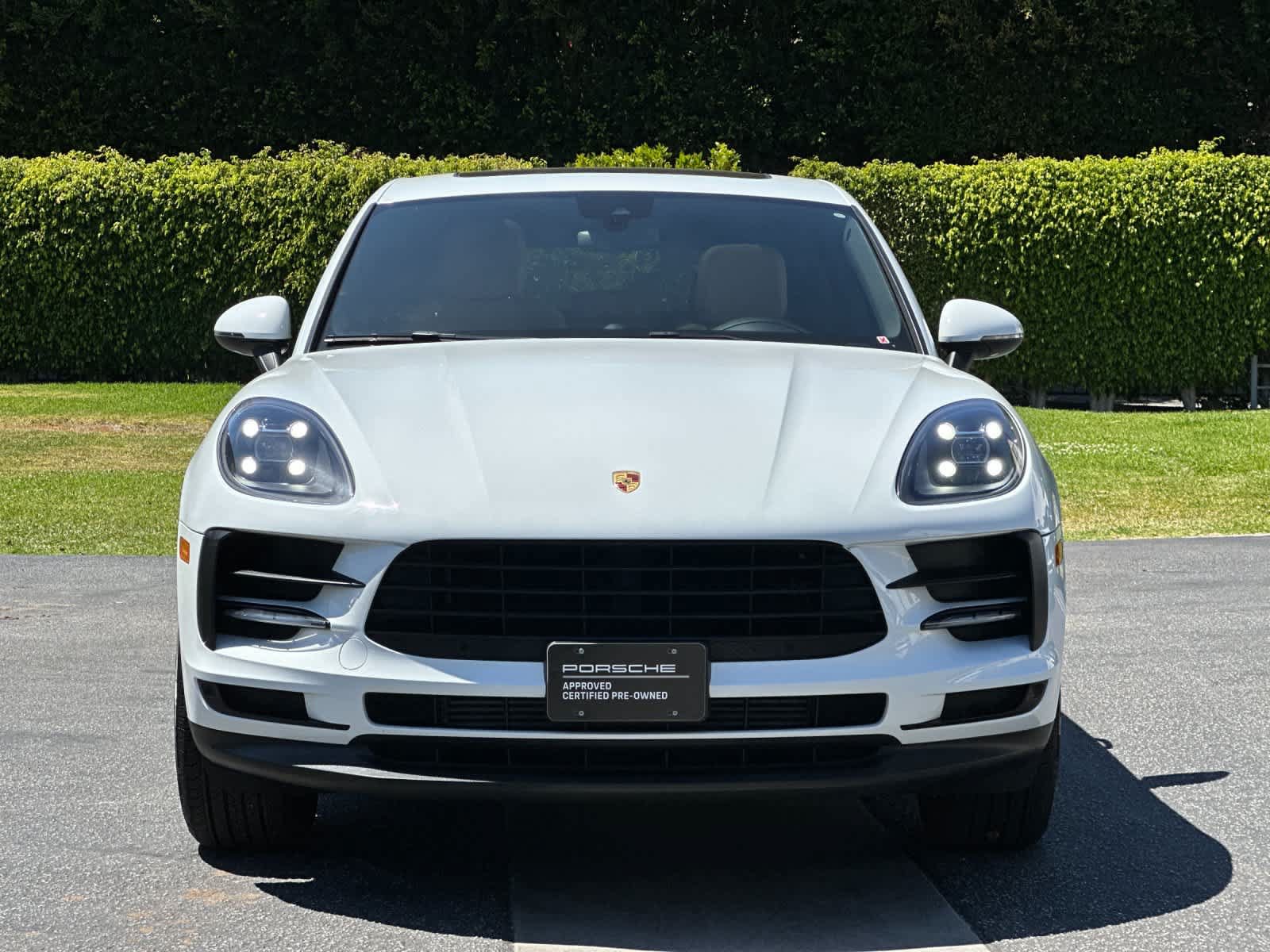 Certified 2019 Porsche Macan AWD/4WD image 11