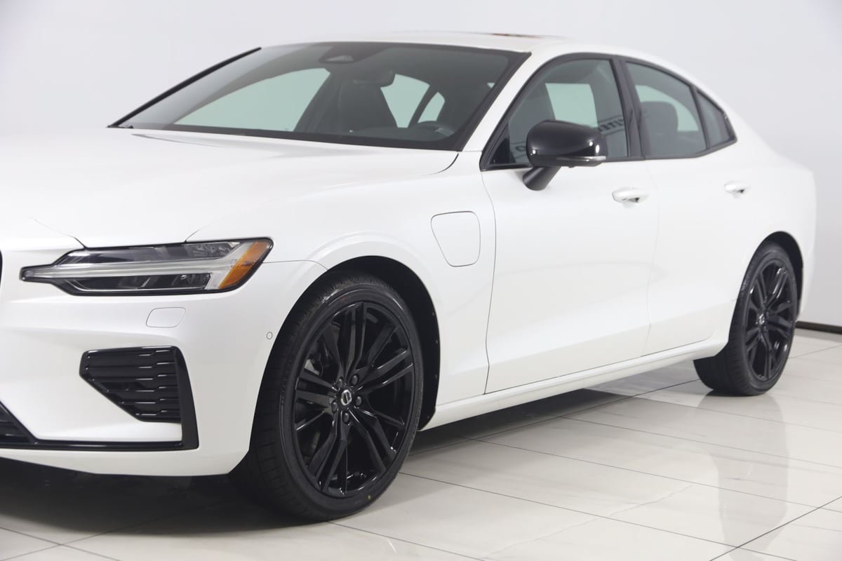 Used 2024 Volvo S60 T8 Plus AWD/4WD image 50