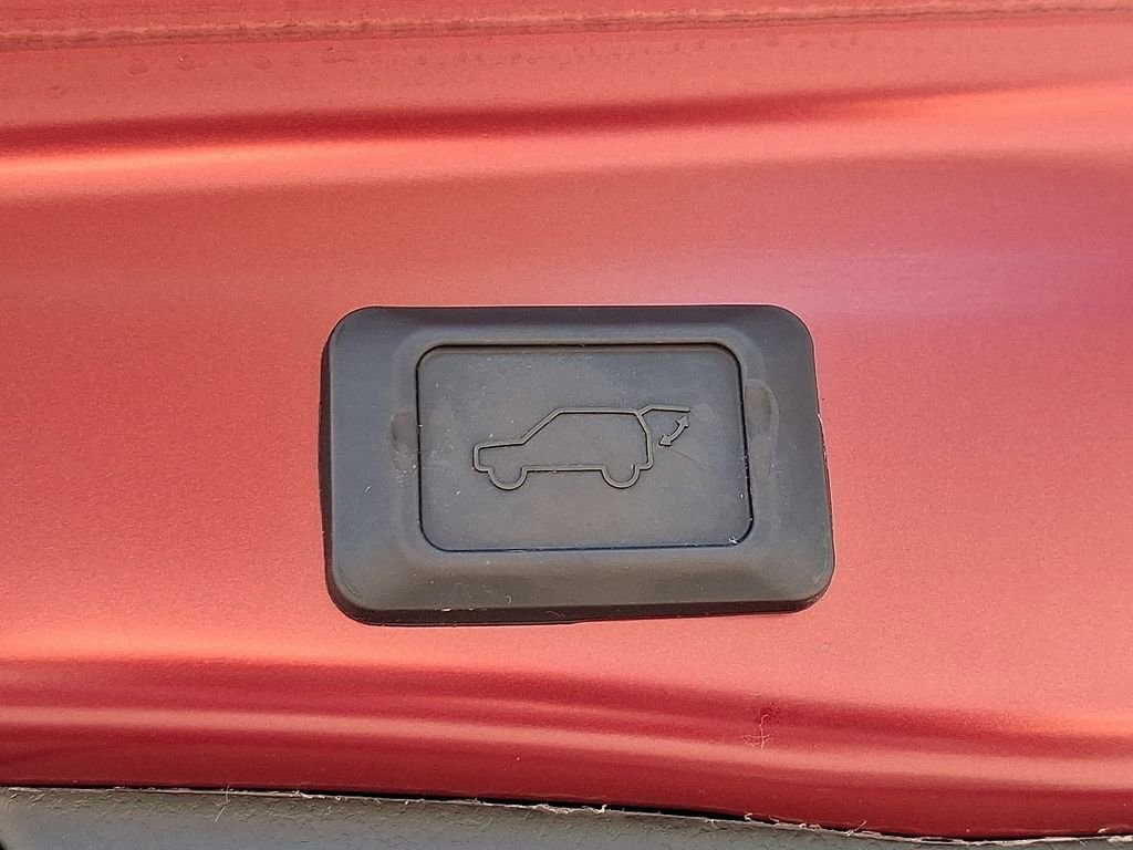 Used 2023 Toyota RAV4 XLE Premium AWD/4WD image 29