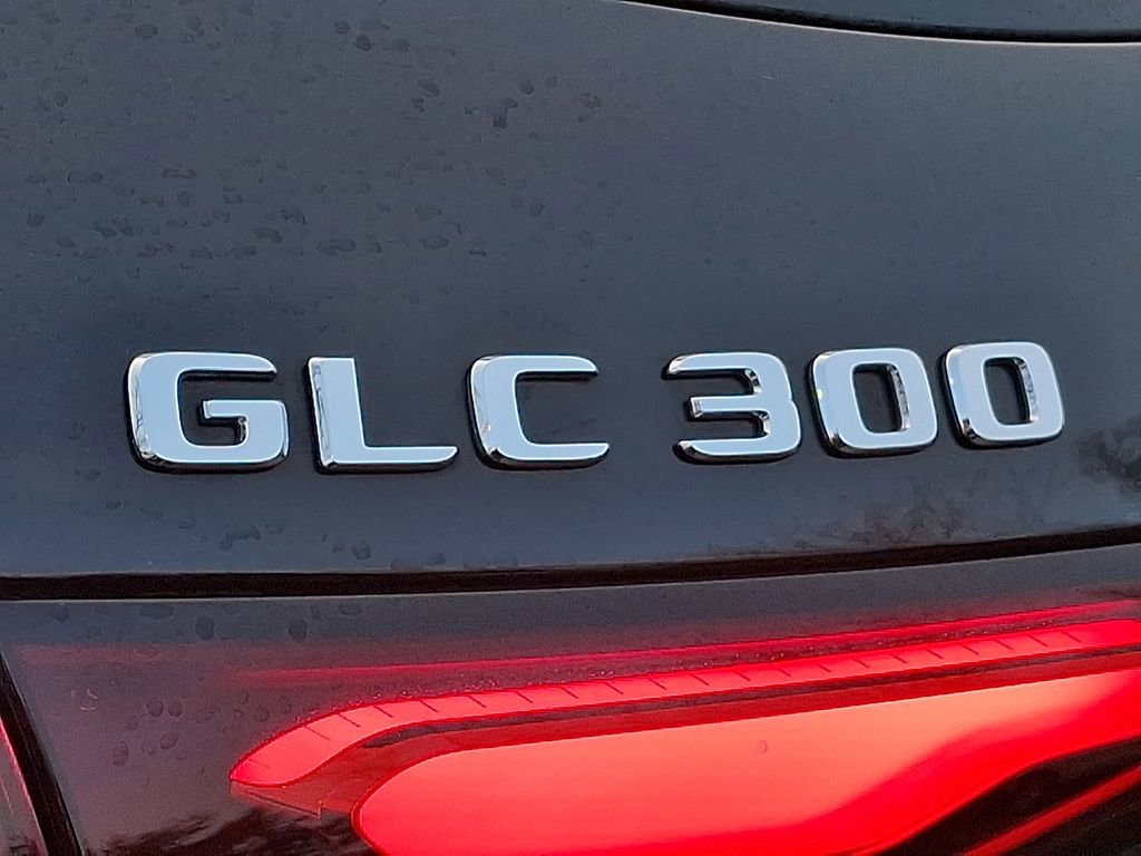 Used 2023 Mercedes-Benz GLC 300 4MATIC image 27