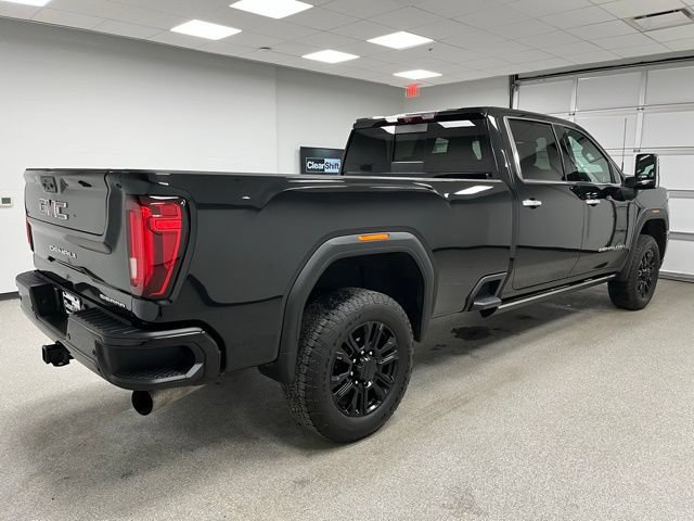 Used 2023 GMC Sierra 3500 Denali w/ Denali Black Diamond Edition AWD/4WD image 11