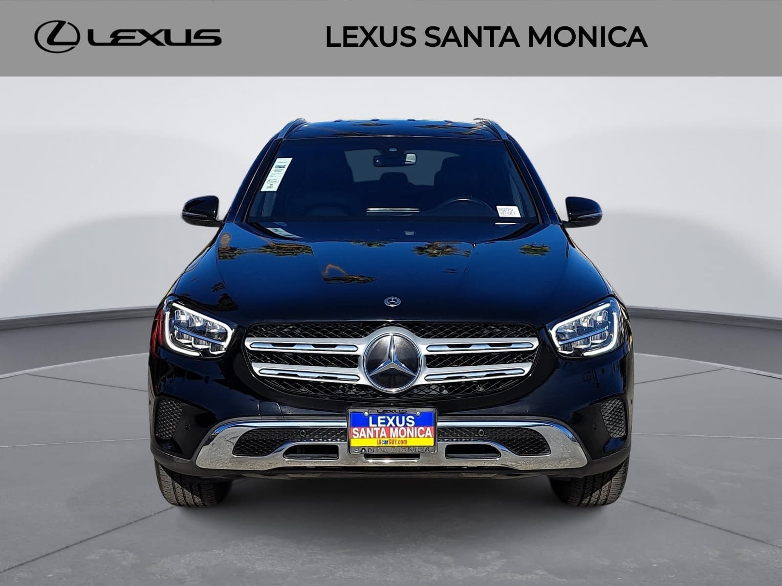 Used 2021 Mercedes-Benz GLC 300 image 2