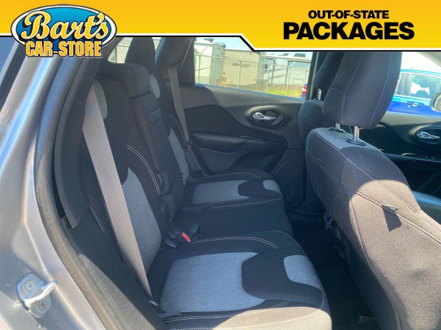 Used 2014 Jeep Cherokee Latitude FWD image 11