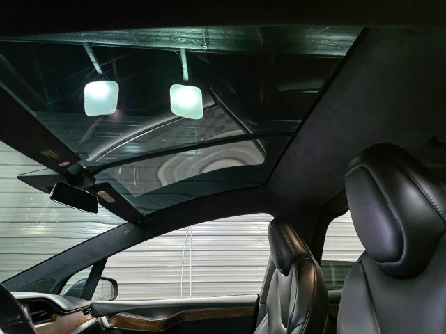 Used 2020 Tesla Model X Long Range image 14