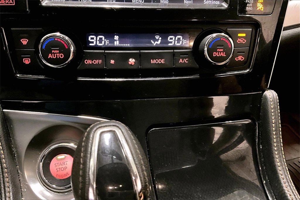 Used 2016 Nissan Maxima SR image 15