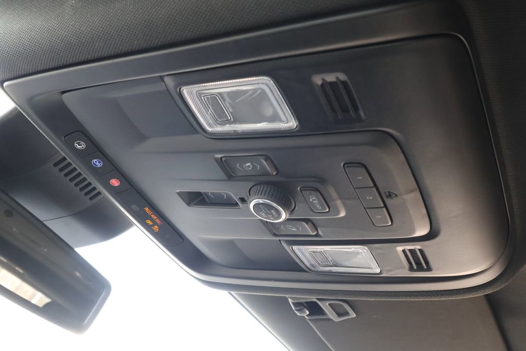 Certified 2024 Chevrolet Suburban Z71 w/ Off-Road Capability Package image 28