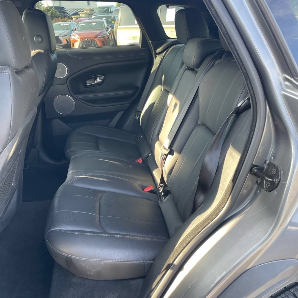 Used 2018 Land Rover Range Rover Evoque SE Premium AWD/4WD image 14