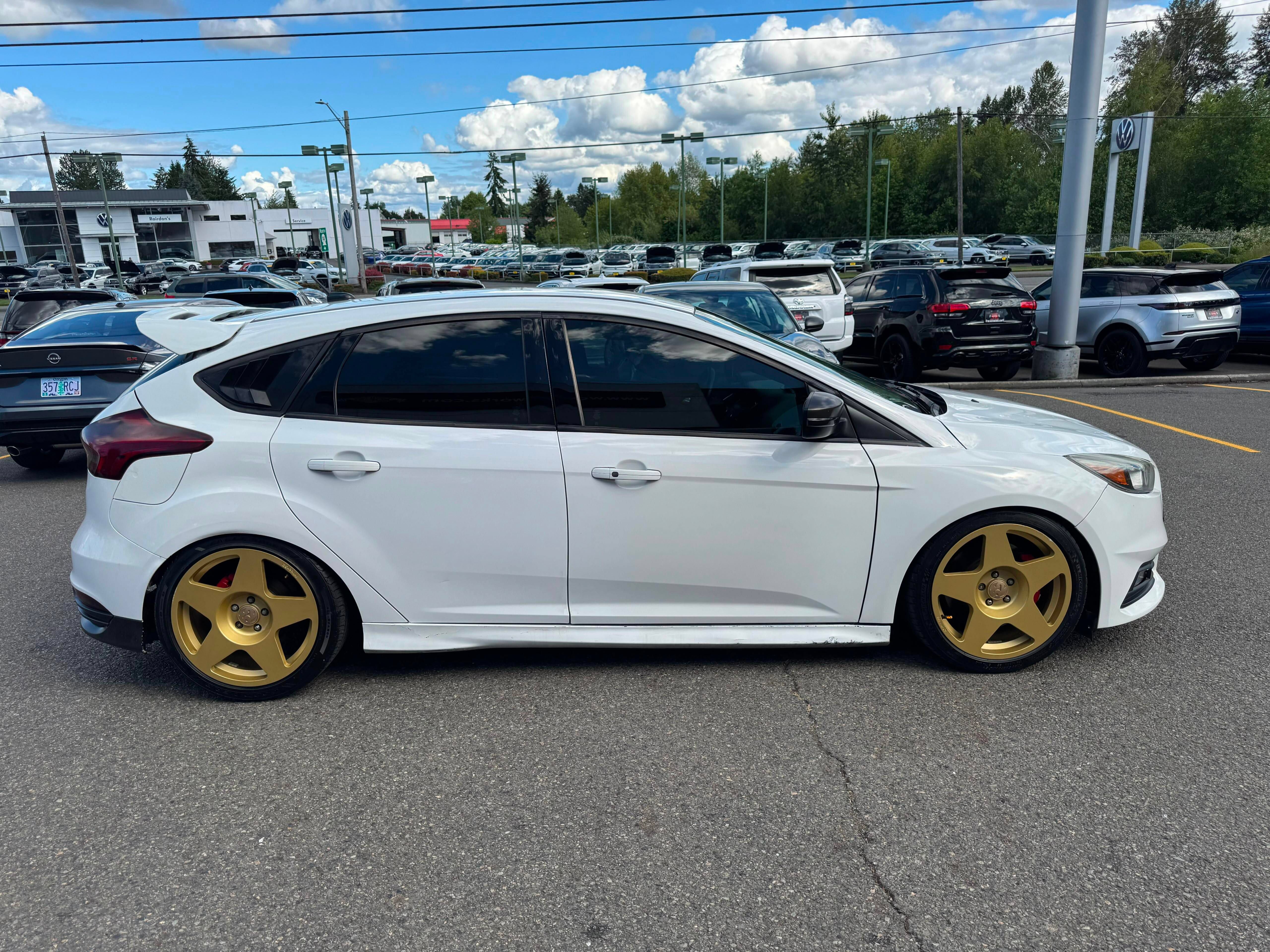 Used 2018 Ford Focus ST FWD image 7
