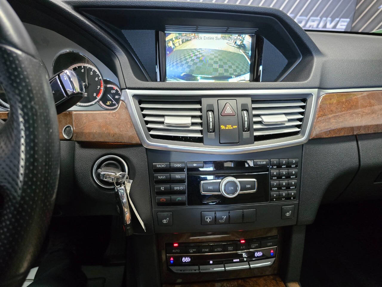 Used 2012 Mercedes-Benz E 350 4MATIC Sedan image 22