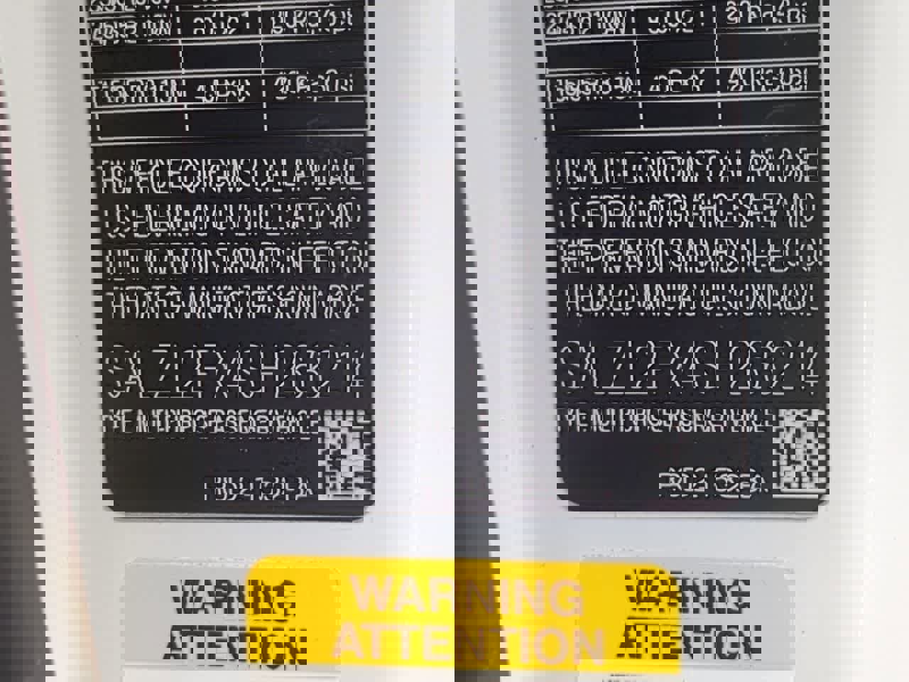 Certified 2025 Land Rover Range Rover Evoque Dynamic SE image 38