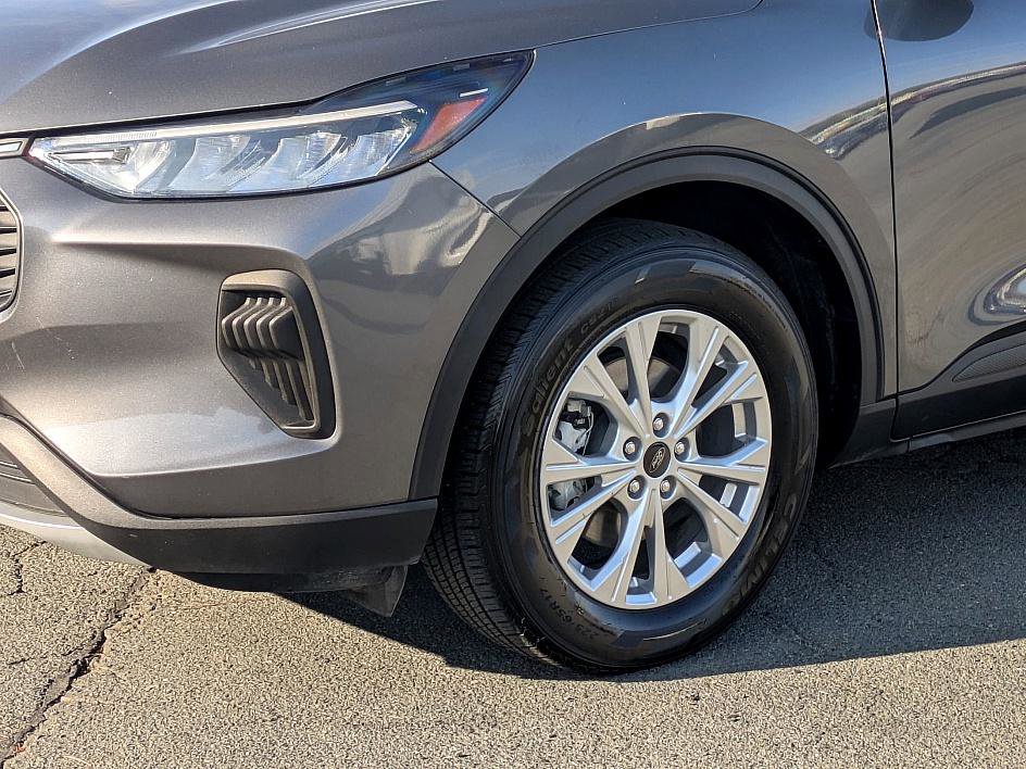 Used 2023 Ford Escape Active w/ Tech Pack #1 image 9