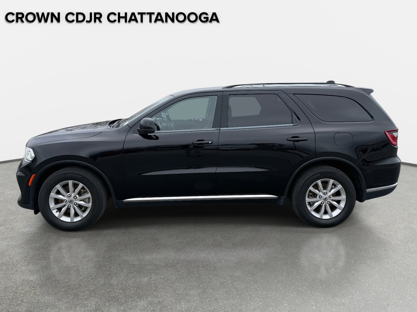 Certified 2023 Dodge Durango SXT image 2