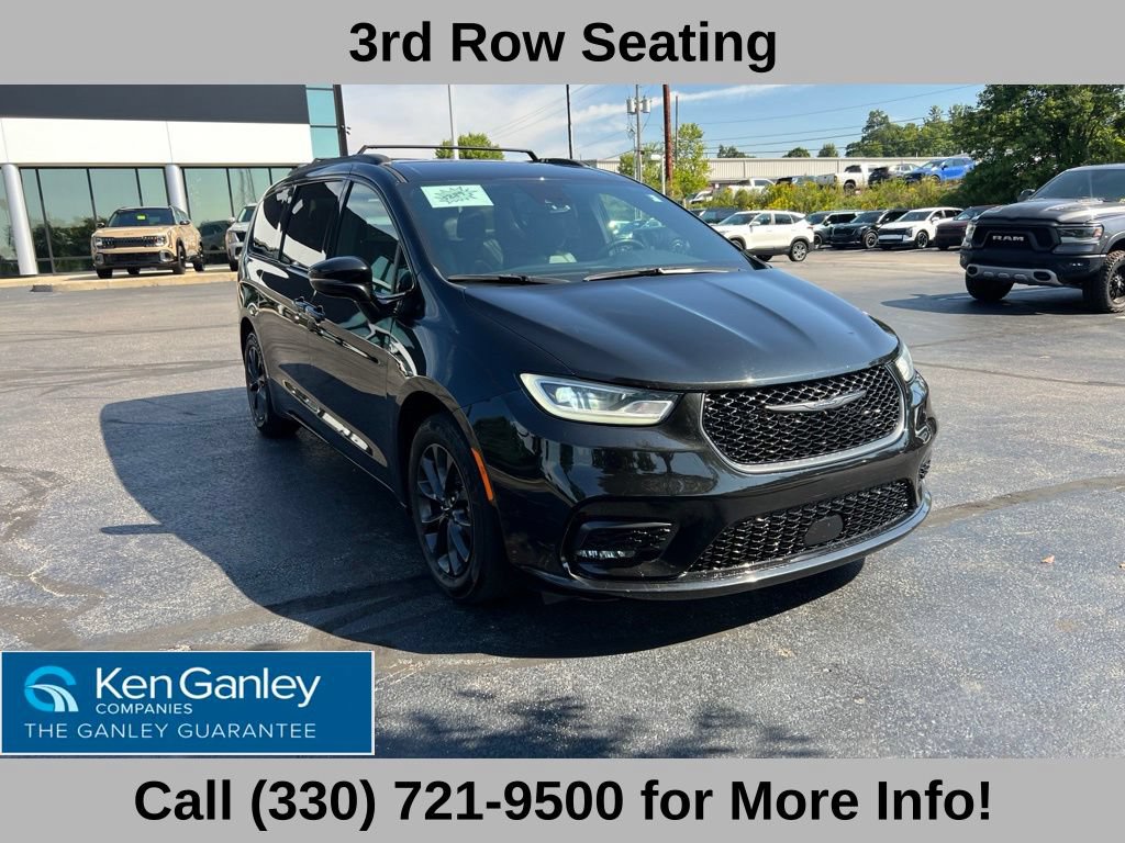 Used 2021 Chrysler Pacifica Touring-L w/ S Appearance Package FWD image 5