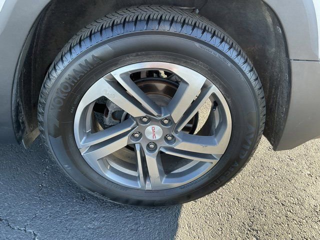 Used 2019 GMC Terrain SLT w/ Infotainment Package II image 12