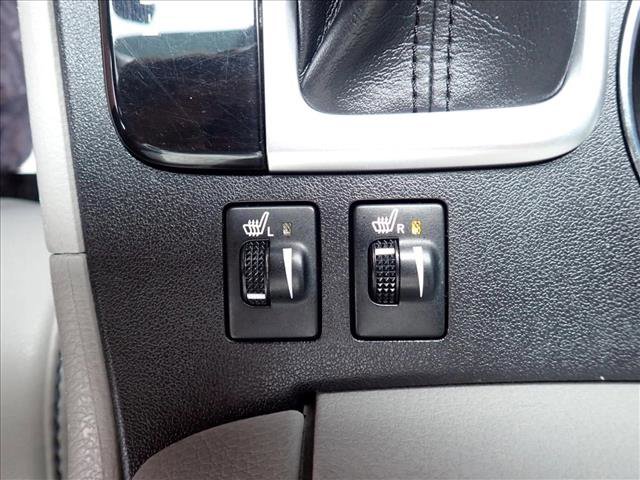 Used 2019 Toyota Highlander XLE AWD/4WD image 19