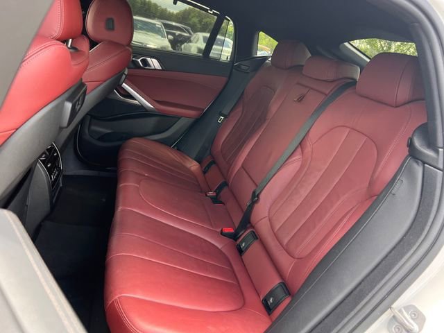 Used 2022 BMW X6 xDrive40i w/ M Sport Package AWD/4WD image 20