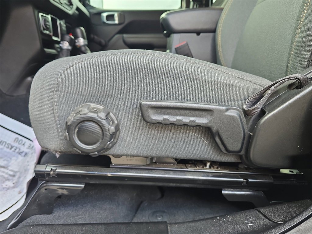 Used 2024 Jeep Wrangler Sport image 13