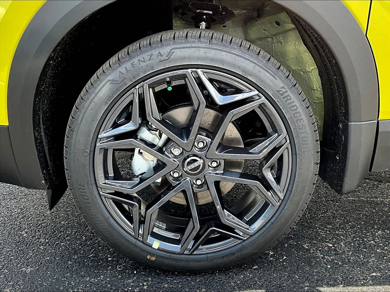 New 2026 Nissan Kicks SR w/ SR Premium Package FWD image 22