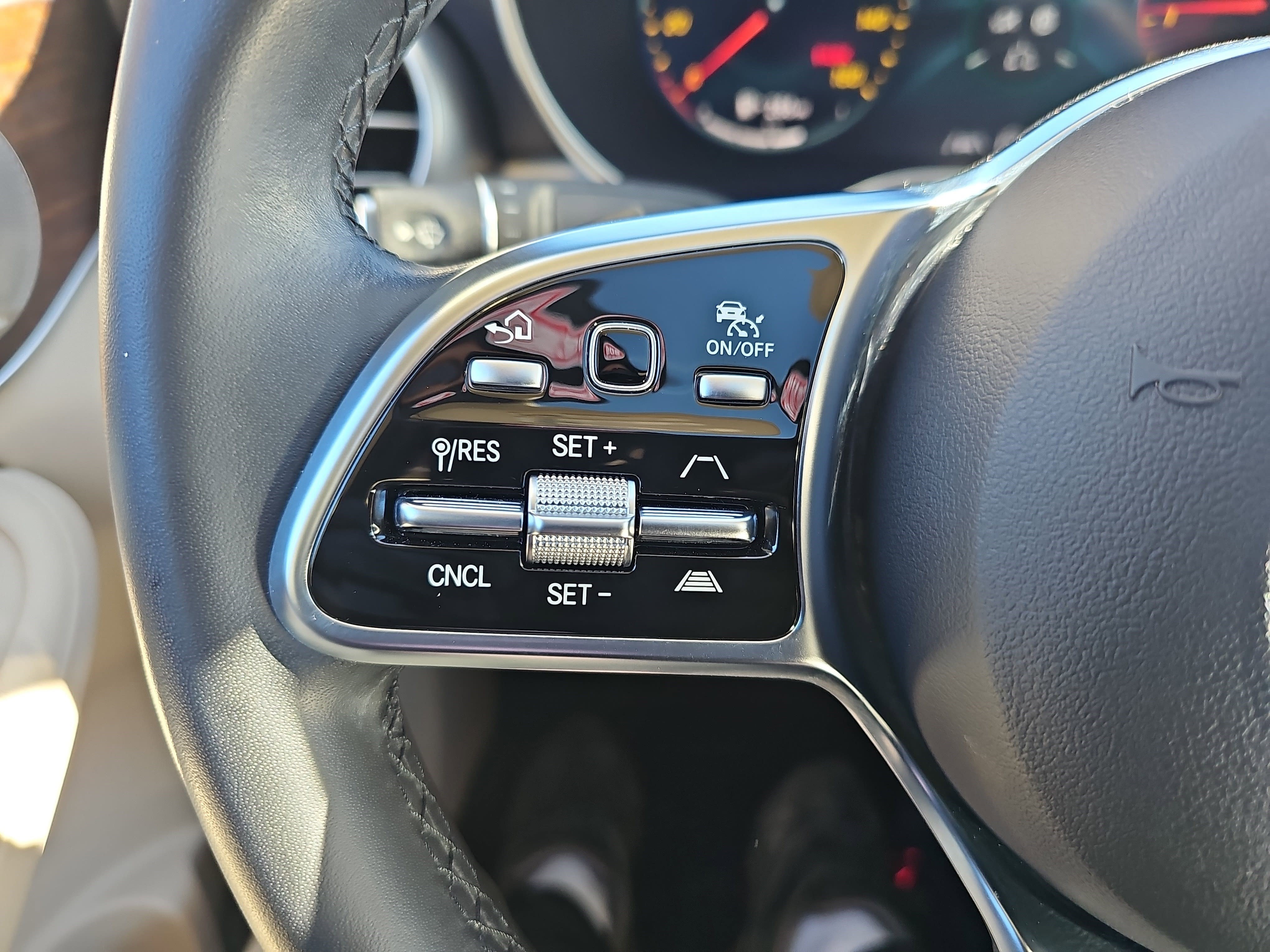 Certified 2023 Mercedes-Benz GLC 300 4MATIC Coupe image 18