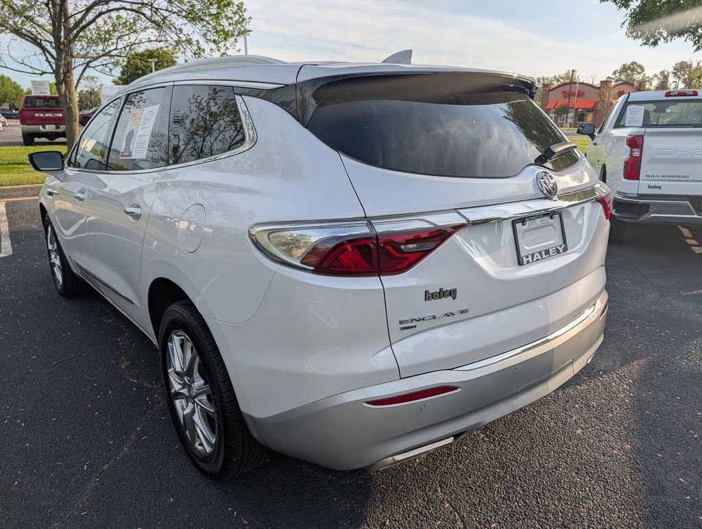 Used 2023 Buick Enclave Essence w/ Experience Buick Package image 6